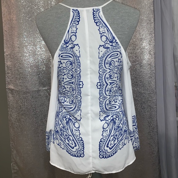 GUESS cold shoulder top - Picture 4 of 7